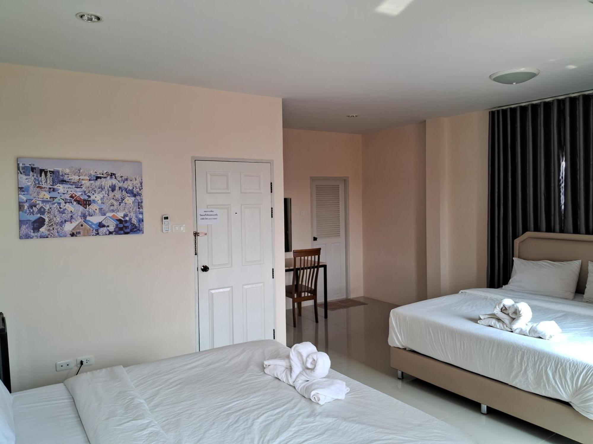 เคทู เกสเฮาส์ Hotel Chonburi Exterior photo