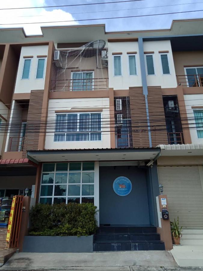 เคทู เกสเฮาส์ Hotel Chonburi Exterior photo